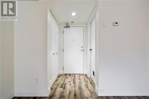 211 - 3499 Upper Middle Road, Burlington, ON 