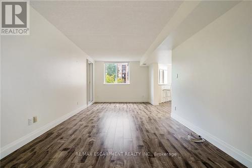 211 - 3499 Upper Middle Road, Burlington, ON 