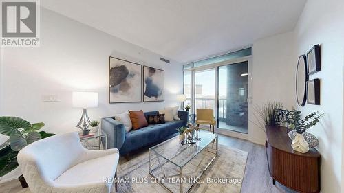 517 - 10 Gibbs Road, Toronto, ON - Indoor Photo Showing Living Room