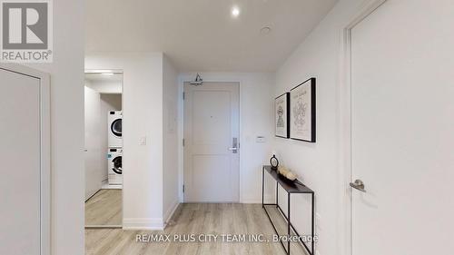 517 - 10 Gibbs Road, Toronto, ON - Indoor Photo Showing Other Room