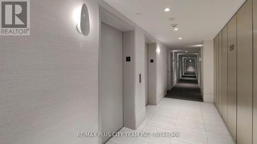 517 - 10 Gibbs Road, Toronto, ON - Indoor Photo Showing Other Room