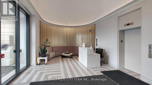 517 - 10 Gibbs Road, Toronto, ON - Indoor Photo Showing Other Room