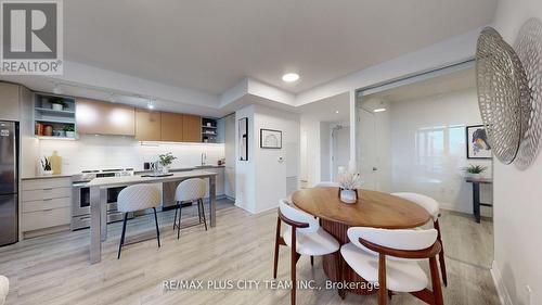 517 - 10 Gibbs Road, Toronto, ON - Indoor Photo Showing Dining Room