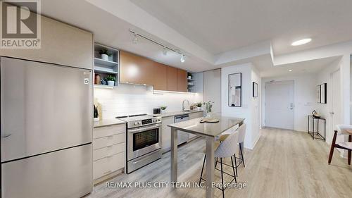 517 - 10 Gibbs Road, Toronto, ON - Indoor Photo Showing Kitchen With Upgraded Kitchen