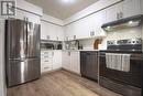 927 - 3888 Duke Of York Boulevard, Mississauga, ON  - Indoor Photo Showing Kitchen 