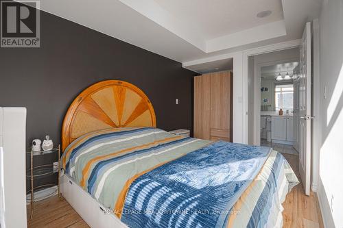 927 - 3888 Duke Of York Boulevard, Mississauga, ON - Indoor Photo Showing Bedroom