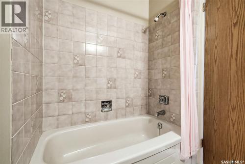 306 2237 Mcintyre Street, Regina, SK - Indoor Photo Showing Bathroom