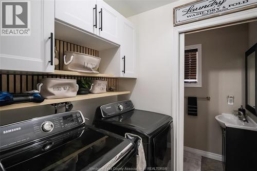 1013 Treverton, Windsor, ON - Indoor Photo Showing Laundry Room