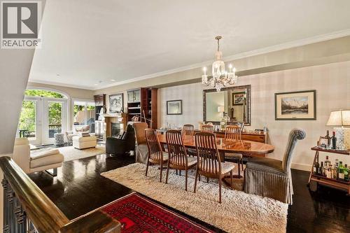 2421 Erlton Street Sw, Calgary, AB - Indoor Photo Showing Dining Room