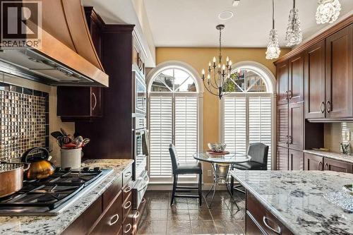 2421 Erlton Street Sw, Calgary, AB - Indoor Photo Showing Other Room