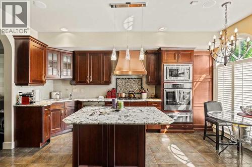 2421 Erlton Street Sw, Calgary, AB - Indoor Photo Showing Kitchen With Stainless Steel Kitchen