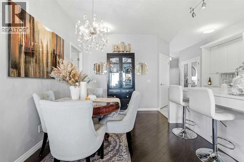 404, 881 15 Avenue Sw, Calgary, AB - Indoor Photo Showing Dining Room