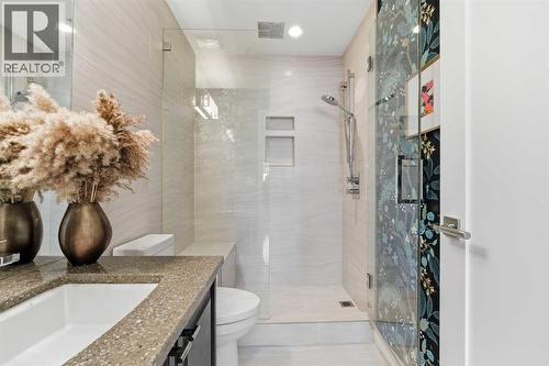 404, 881 15 Avenue Sw, Calgary, AB - Indoor Photo Showing Bathroom