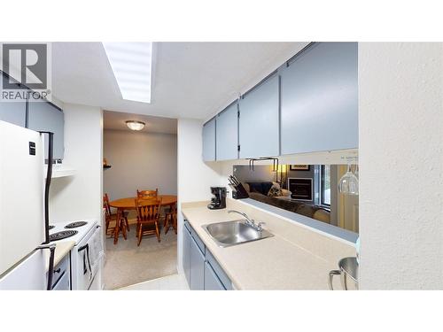 105A 1802 Alpine Drive, Elkford, BC - Indoor Photo Showing Kitchen