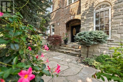 58 Calera Crescent, Vaughan, ON - Outdoor