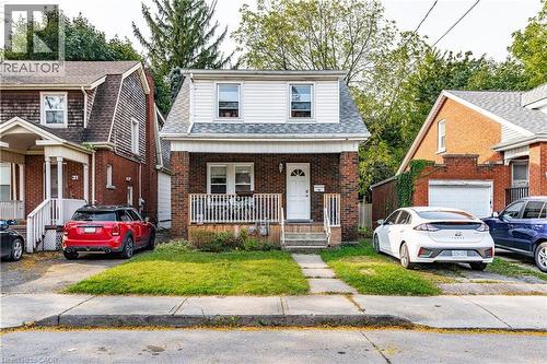 33 CLINE Avenue N  Hamilton, ON L8S 3Z3