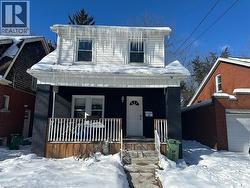 33 CLINE Avenue N  Hamilton, ON L8S 3Z3