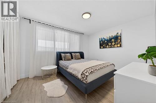 350 Quigley Road Unit# 324, Hamilton, ON - Indoor Photo Showing Bedroom