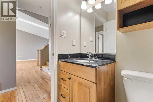 5105 21 Street Close, Lloydminster, AB - Indoor Photo Showing Bathroom