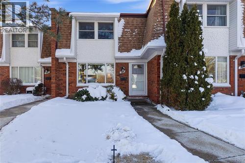 1023 Salisbury STREET Unit# 8  Sarnia, ON N7S 4N8