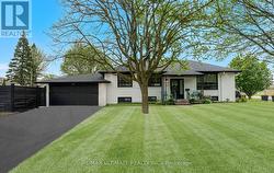 1 ARNHAM ROAD  Toronto, ON M1R 2E5