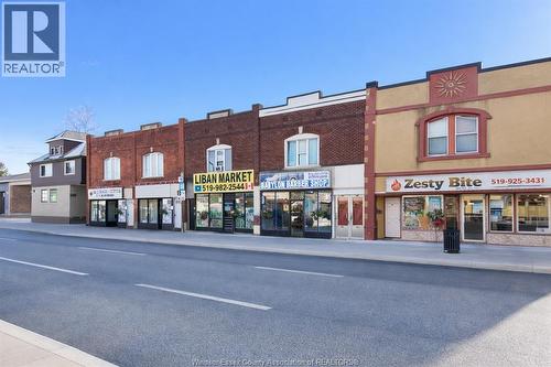 917 WYANDOTTE STREET East  Windsor, ON N9A 3K6