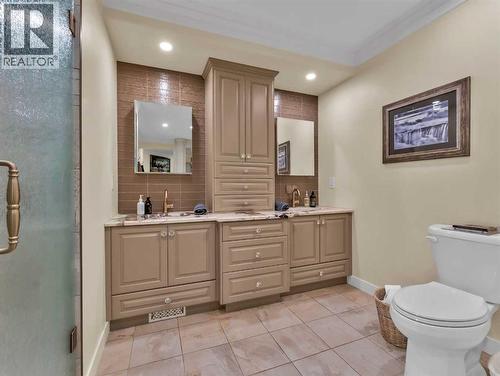 35 Horner Court Ne, Medicine Hat, AB - Indoor Photo Showing Bathroom
