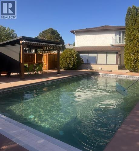 35 Horner Court Ne, Medicine Hat, AB - Outdoor With In Ground Pool