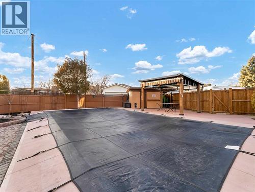 35 Horner Court Ne, Medicine Hat, AB - Outdoor