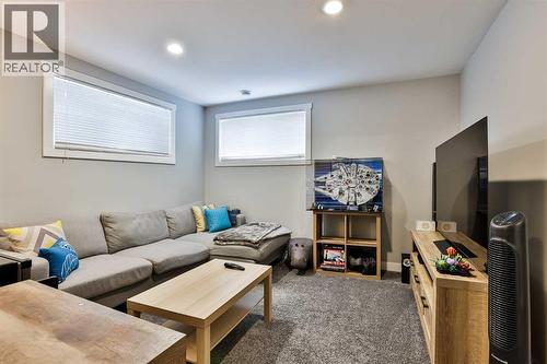 874 Jessie Mcleay Road N, Lethbridge, AB - Indoor Photo Showing Living Room