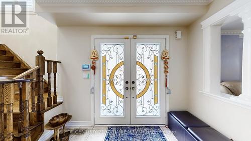 881 Knotty Pine Grove, Mississauga, ON - Indoor Photo Showing Other Room