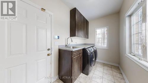881 Knotty Pine Grove, Mississauga, ON - Indoor Photo Showing Laundry Room
