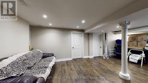 881 Knotty Pine Grove, Mississauga, ON - Indoor