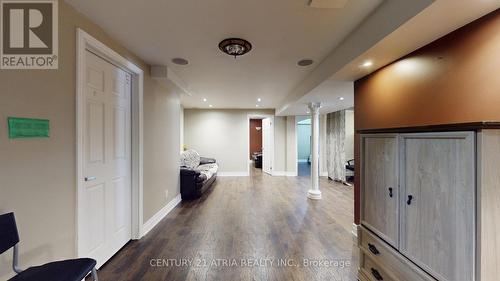 881 Knotty Pine Grove, Mississauga, ON - Indoor Photo Showing Other Room