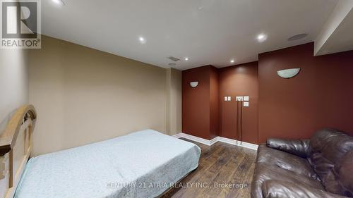 881 Knotty Pine Grove, Mississauga, ON - Indoor