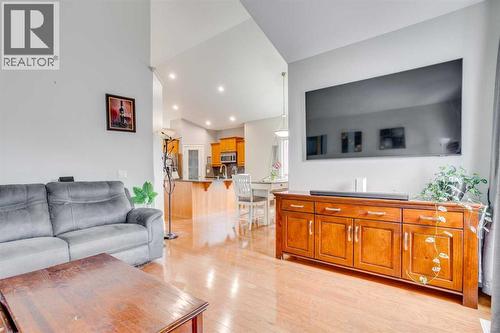 176 Maple Leaf Lane, Fort Mcmurray, AB - Indoor Photo Showing Living Room