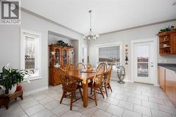 Spacious dinette W back deck access - 