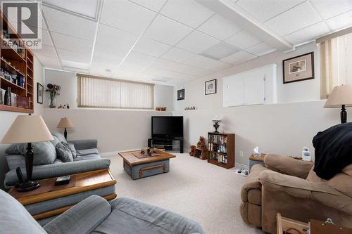 Spacious basement family rm - 237 Trillium Road, Fort Mcmurray, AB - Indoor