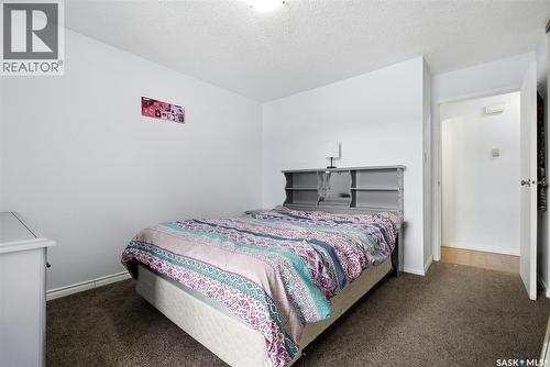 A 64 Nollet Avenue, Regina, SK - Indoor Photo Showing Bedroom