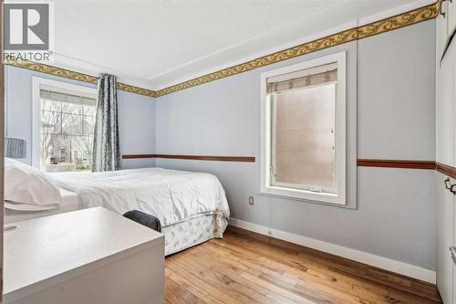 475 27 Avenue Nw, Calgary, AB - Indoor Photo Showing Bedroom