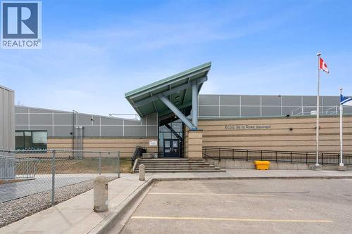 475 27 Avenue Nw, Calgary, AB - Outdoor