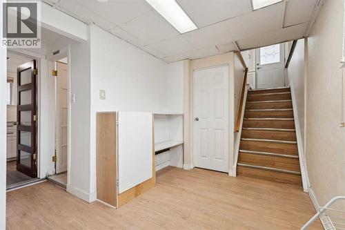 475 27 Avenue Nw, Calgary, AB - Indoor Photo Showing Other Room