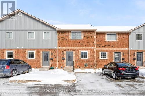 20 - 110 SILVAN DRIVE  Welland (N. Welland), ON L3C 6Z5