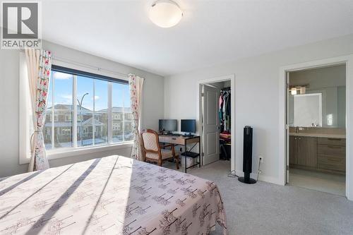 224 River Heights Drive, Cochrane, AB - Indoor Photo Showing Bedroom