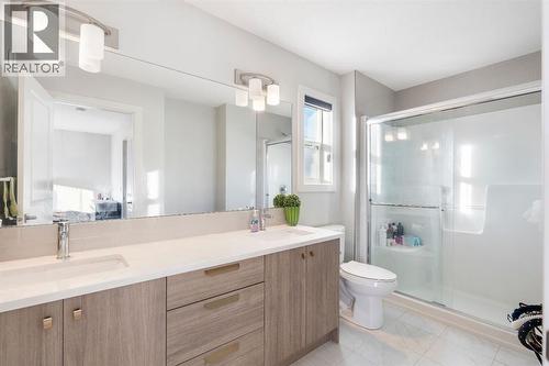 224 River Heights Drive, Cochrane, AB - Indoor Photo Showing Bathroom