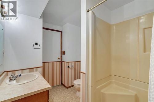 127 Falshire Way Ne, Calgary, AB - Indoor Photo Showing Bathroom