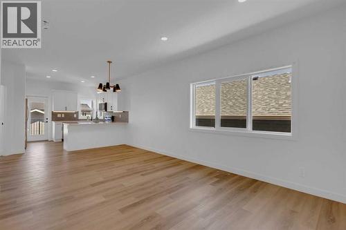 Open concept living/dining - 9 Ian Way, Sylvan Lake, AB - Indoor