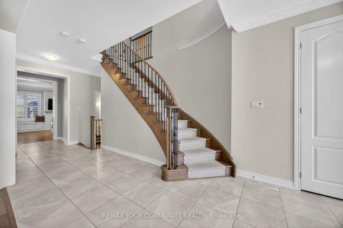 44 Cameron Street, Springwater, ON - Indoor Photo Showing Other Room