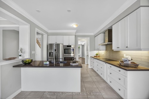 44 Cameron Street, Springwater, ON - Indoor Photo Showing Kitchen With Upgraded Kitchen