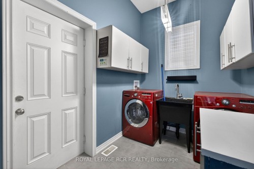 82 Lampkin Street, Georgina, ON - Indoor Photo Showing Laundry Room